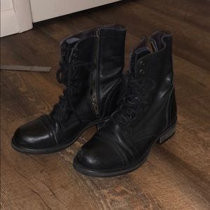 Black Steve Madden combat boots